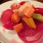 肉とワインとクラフトビール アンカーグラウンド - 三浦野菜ピクルス
