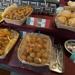 レストラン ヴァロリス - パン５種