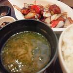 湯あがりキッチン 一休 - 酢豚定食