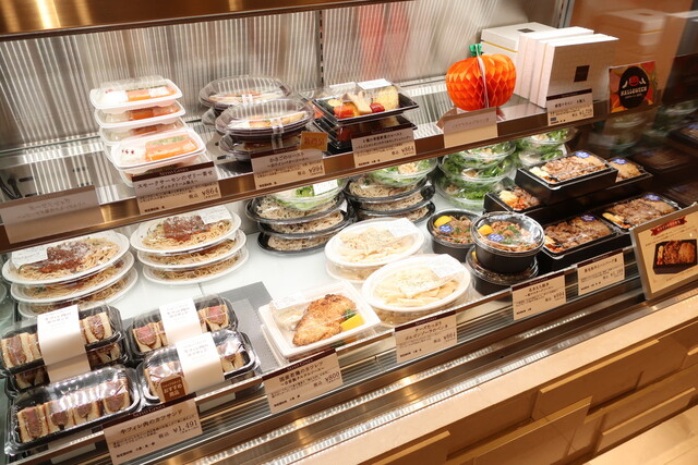 Deli Shop Seiyo Ginza Seibu Ikebukuro Honten - Ikebukuro/Side