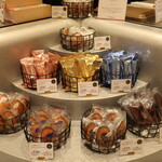 シェ・シバタ - 