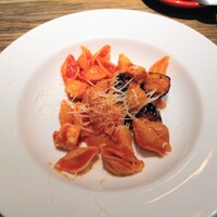 grigio la tavola - 
