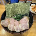 横浜ラーメン 北村家 - 料理写真: