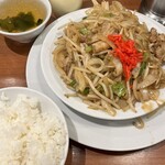 肉野菜炒め ベジ郎 - 今回は新メニューの
✅生姜焼き単品¥950
✅ご飯セットはLINEクーポン
　※ヤサイマシマシ600g無料