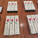 ナンバー シュガー 丸の内店 - 友達へのお土産にこの箱入りをよく購入します。