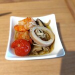 津田宇水産 レストラン - 海と大地の冷製アヒージョ