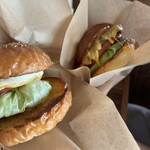 フランク ライドアンドイート - フランクチーズバーガー・ベーコンチーズバーガー