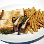 TWO ROOMS CAFE GRILL BAR - 