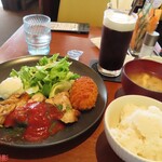 三番館 - 料理写真:チキンチャップとカニコロの日替わりランチ　1200円(税込)