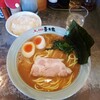青木家 - らーめん900円 麺中盛120円 ライス220円