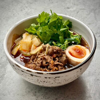 牛肉麺 ニューロー麺