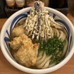麺匠 釜善 - (温)とり天うどん 特＋なす天