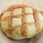 セブンイレブン - 料理写真:「ふんわりメロンパン」149円