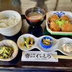 山海料理仁志乃 - 本日の日替わりであります海老芋コロッケ