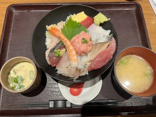 Sushi Uogashi Nihon Ichi Shinbashiekibiruten photo 3