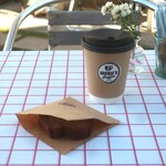 Jackie's Coffee - 料理写真:バナナブレッドとコーヒー ラージサイズ