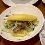 ダイニング＆カフェ ランデブーラウンジ - ポークBBQかぼちゃ蒸しパン添え　1番美味しかった！