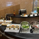 ダイニング＆カフェ ランデブーラウンジ - サラダコーナー