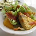 ラ・ルチア - ランチにセットのサラダ