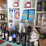 ラ・ルチア - イタリアの食材も売ってます