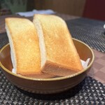 ラ・フーガ - セットのトースト