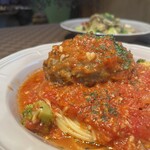 ラ・フーガ - ハンバーグのトマトソーススパゲッティ