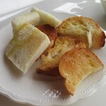 ラ・ルチア - ランチにセットのパン