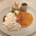 Butter - プレミアムパンケーキ〜純生クリーム&北海道ソフトクリーム添え