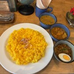 ネパールカレー 奈央屋 - 