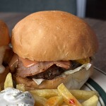 CAFE&BURGER HAMBELL - ベーコンチーズバーガー