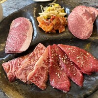 川崎名物 炭火焼肉 食道園 - 