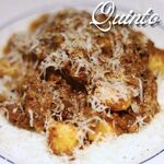 牛すじとポルチーニ茸の赤ワイン煮込み”焼き芋のニョッキ”