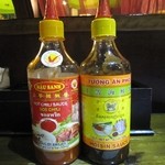 越娘 南洋料理＆騒豆花 - 2013年のテーブルの上のベトナムの調味料