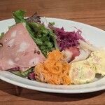 FORNO GAKU - 前菜盛り合わせ（ハーフ）　1,200円