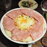 ミアスタンド - キノコ半熟卵ピザ