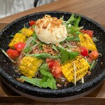 本格石焼き生パスタのお店 motti-pasta - 焼きとうもろこしとツナとマッシュポテトの冷製和風パスタ