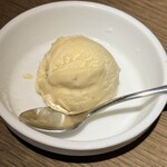 魚祭 - 本日の甘味(バニラアイス)
