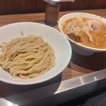 らーめん菊 - つけ麺 らーめん味 麺250g
      全マシ