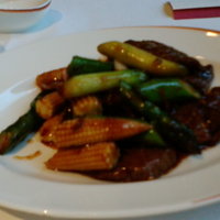 龍天門 - 牛肉のオイスター炒め