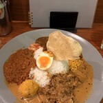 フィッシュ - 3種コンボ小盛（海老カレー・mix豆カレー・キーマカレー）