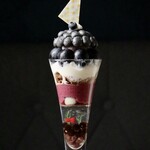 夜パフェ専門店パフェテリア　ベル - 