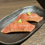 黒毛和牛焼肉 白か黒 - 