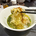 Japanese Soba Noodles 蔦 - 「コーレーグース」が入ると俄然「沖縄そば」感が増します