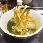 Japanese Soba Noodles 蔦 - 麺は自家製中太縮れ麺