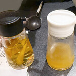 Japanese Soba Noodles 蔦 - 自家製コーレーグースとシークワーサー果汁