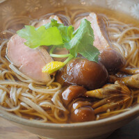 厚切り鴨と飛騨なめこそば