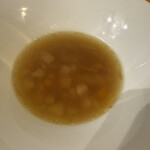 Au Depart Cinq fers - 根菜を使ったコンソメ