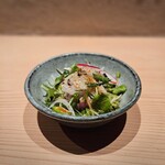 鳥いち - □鶏もも肉のサラダ