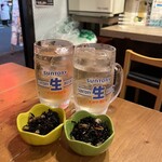 新橋 角打ち屋 - ハイボール¥500＋お通し