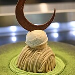 トシ・ヨロイヅカ 東京 - 